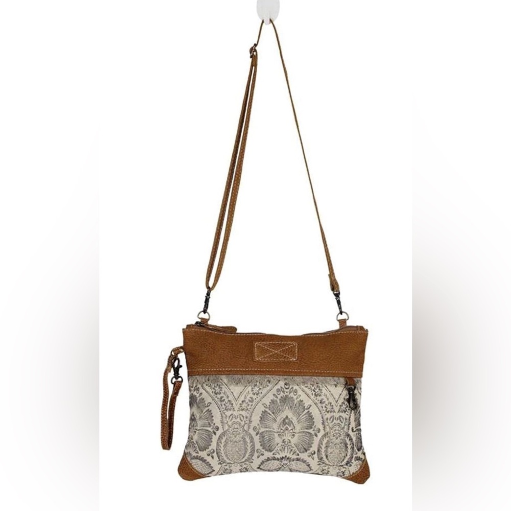NWT Myra Leather and Canvas Floral Bohemian Cross Body Rectangle Bag w strap  🌺
